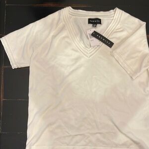 Classic Comfy NWT Premise Creamy White Short Sleeve Lightweight Knit Tee